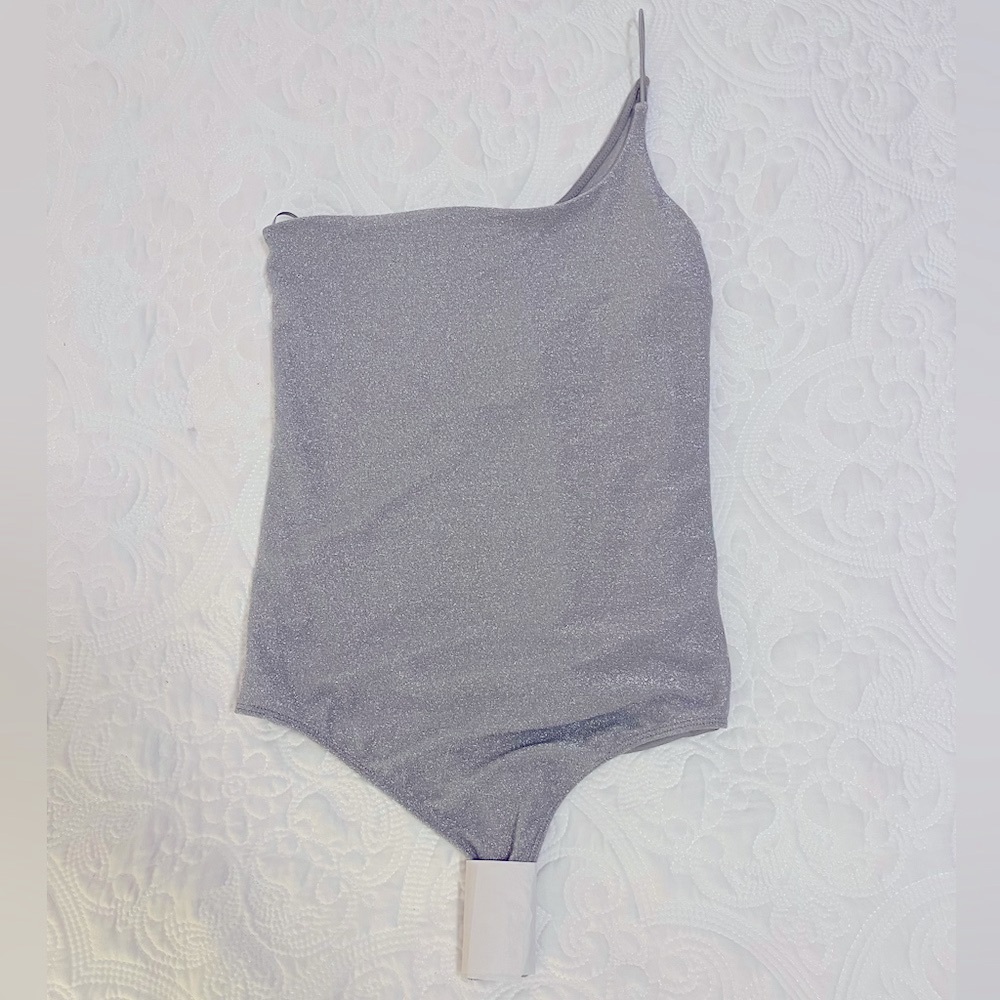 Express Women’s One-Shoulder Shimmer Grey Bodysuit
